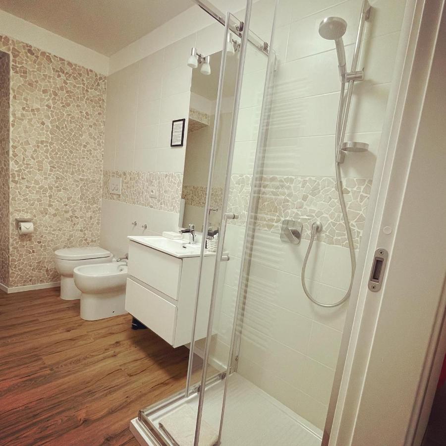 211 Underground Hotel Viareggio Exterior photo